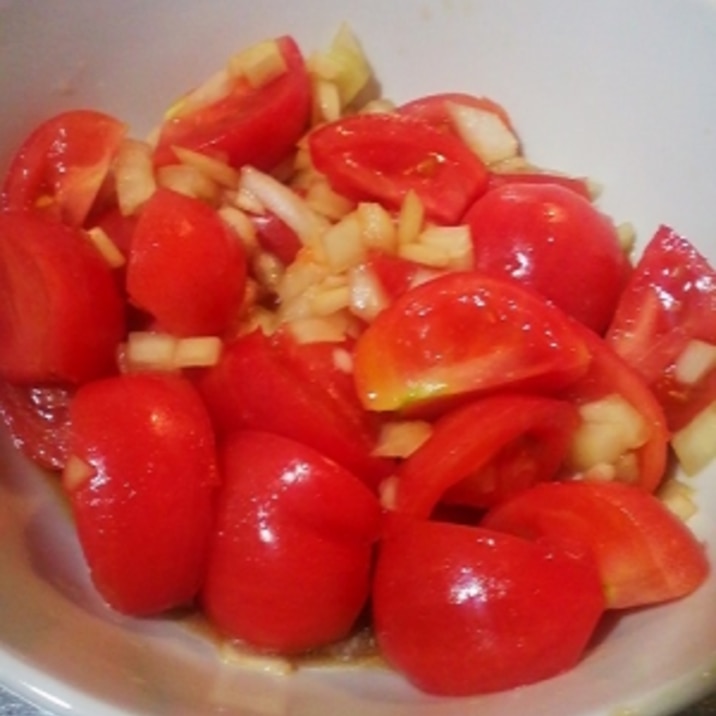 めんつゆで　簡単トマトマリネ